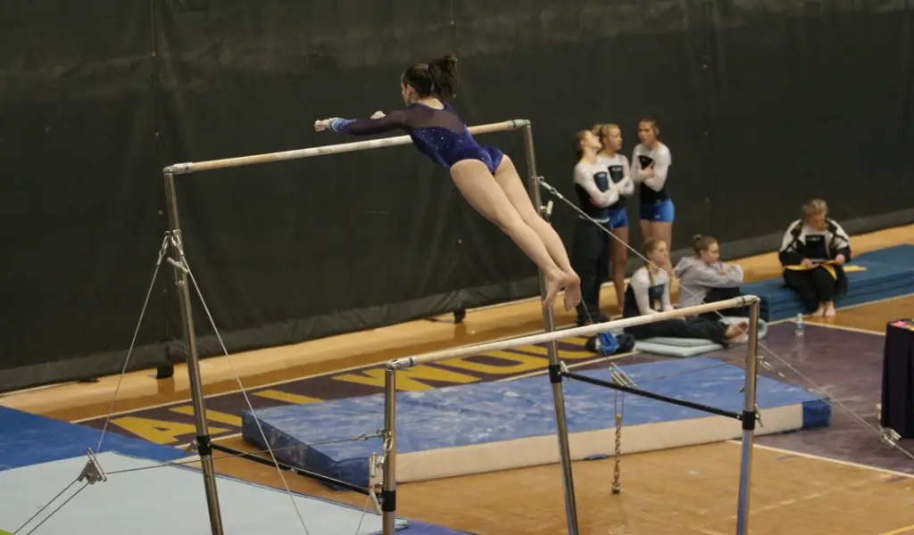 The Top 10 Gymnastics Moves For The Bars